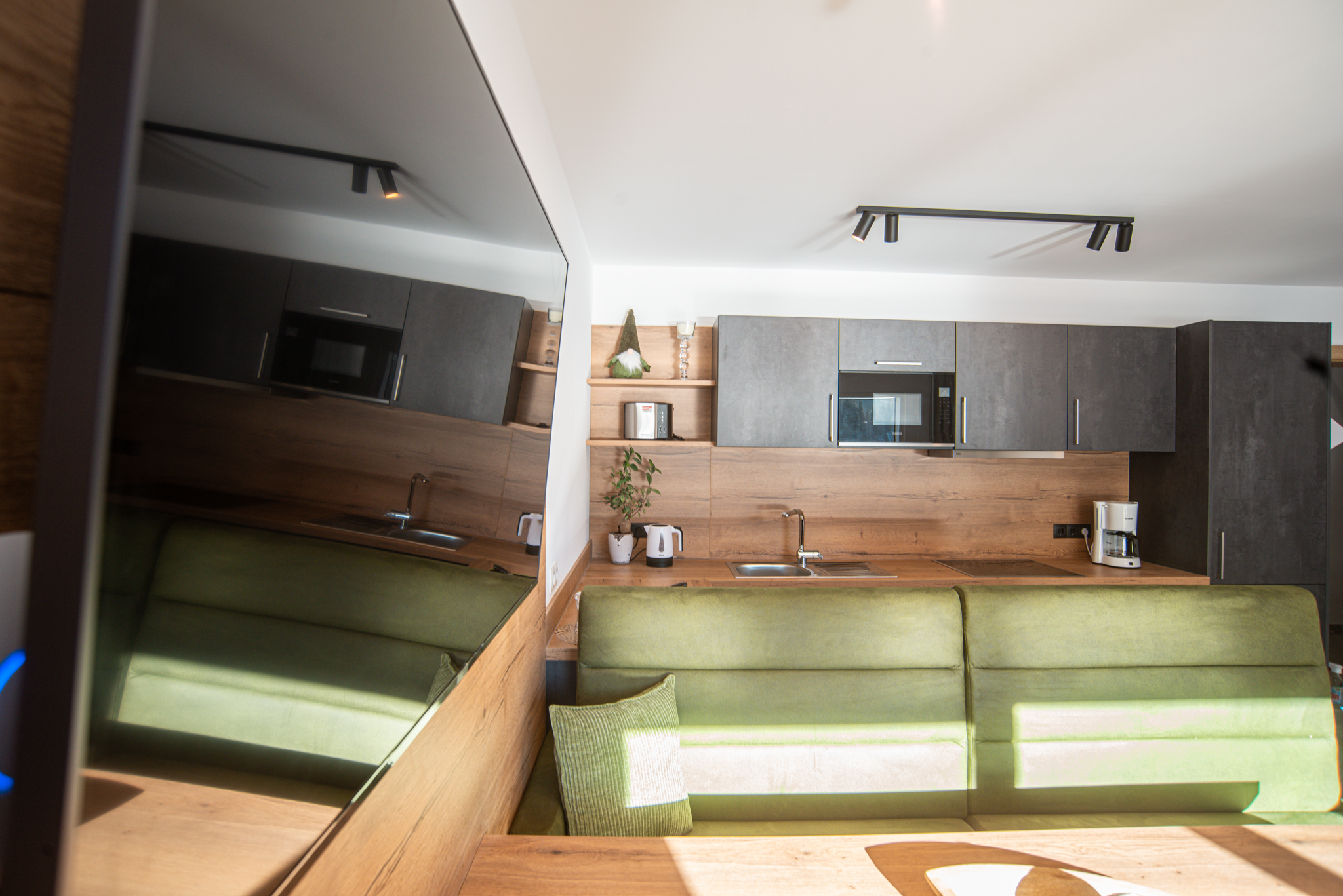 home-6-wohnbereich-1